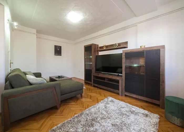 アパート Anja Lux01 ピロト