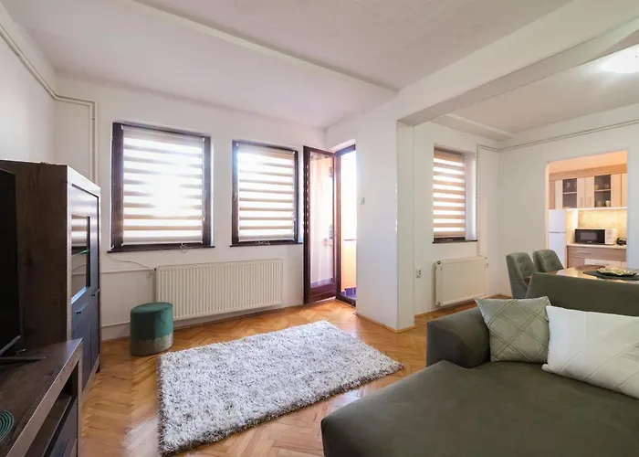 Anja Lux01 ピロト